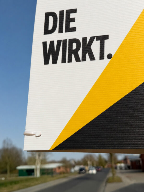 Doppelplakat-hochformatig Hohlkammerplakat Doppelplakat